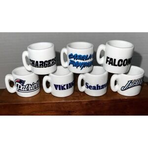 Vtg Lot of 7‎ Miniature Coffee Mug NFL Football Team Shot Glasses Helmet/Script